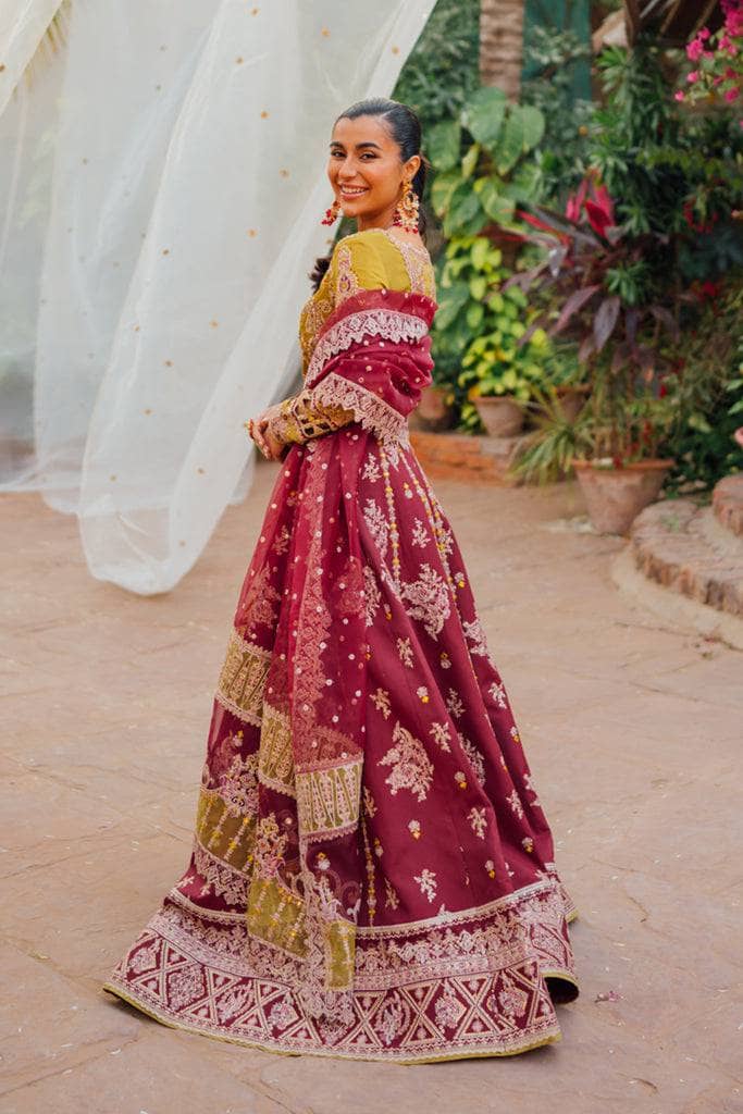 img_qalamkar_luxury_formals_awwal_boutique