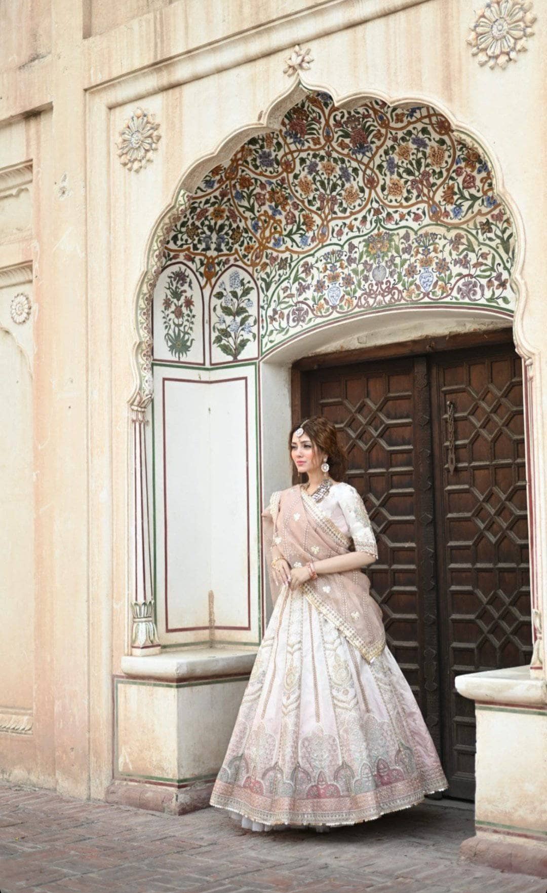 img_qalamkar_luxury_formals_shadmani_awwal_boutique