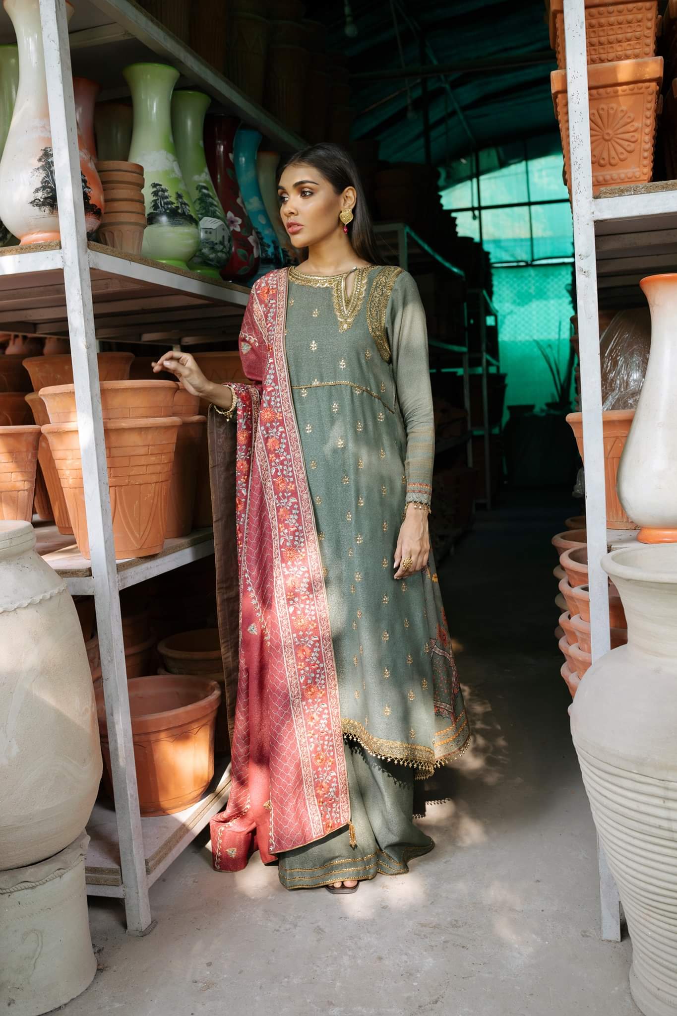 img_qalamkar_winter_shawls_collection_awwal_boutique