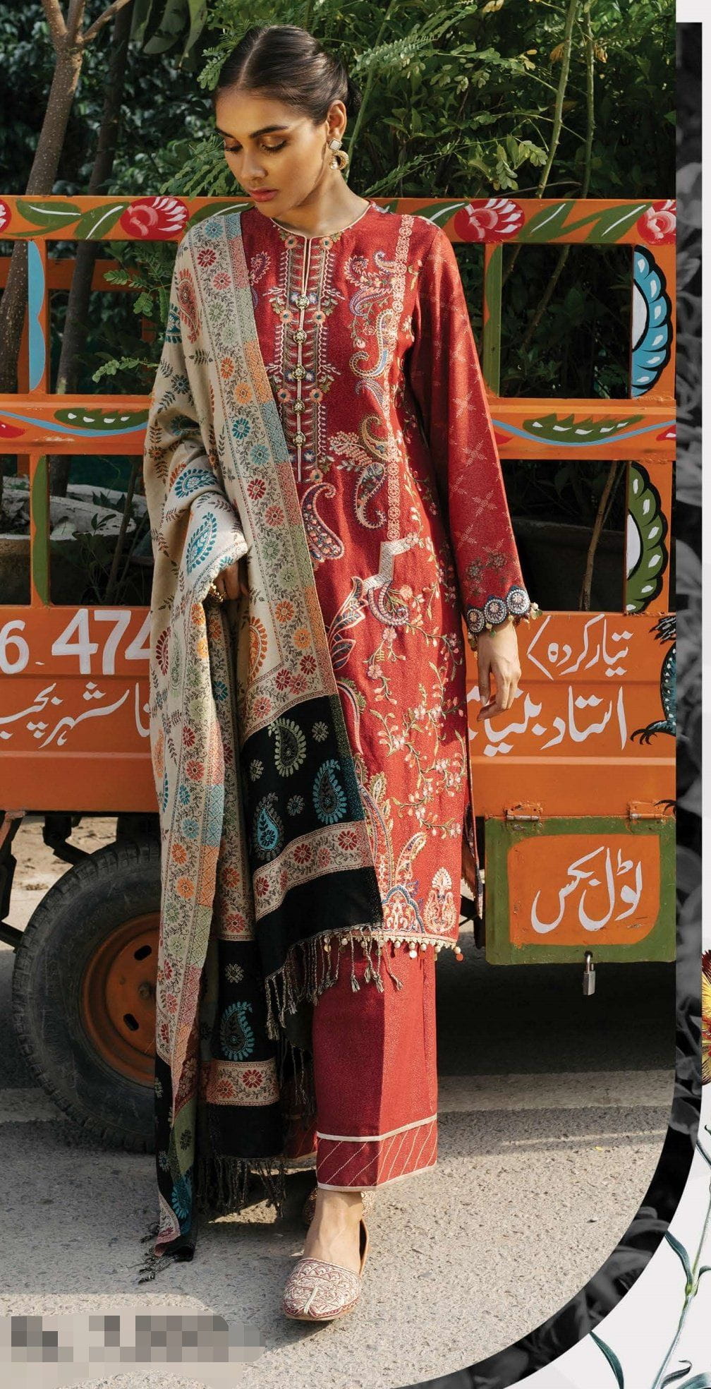 img_qalamkar_winter_shawls_collection_awwal_boutique