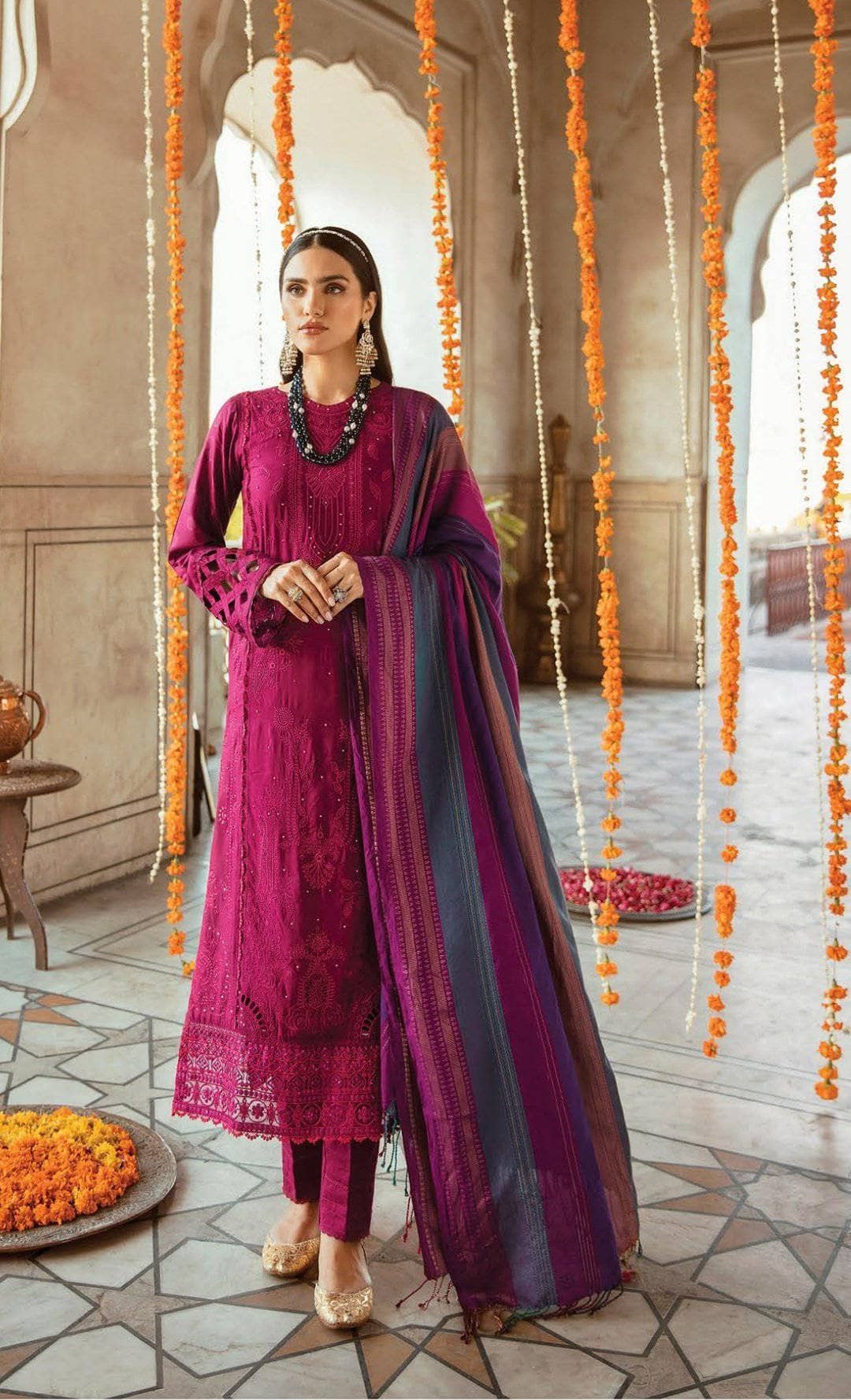 img_rajbari_chikankari_fall_winter_21_awwal_boutique