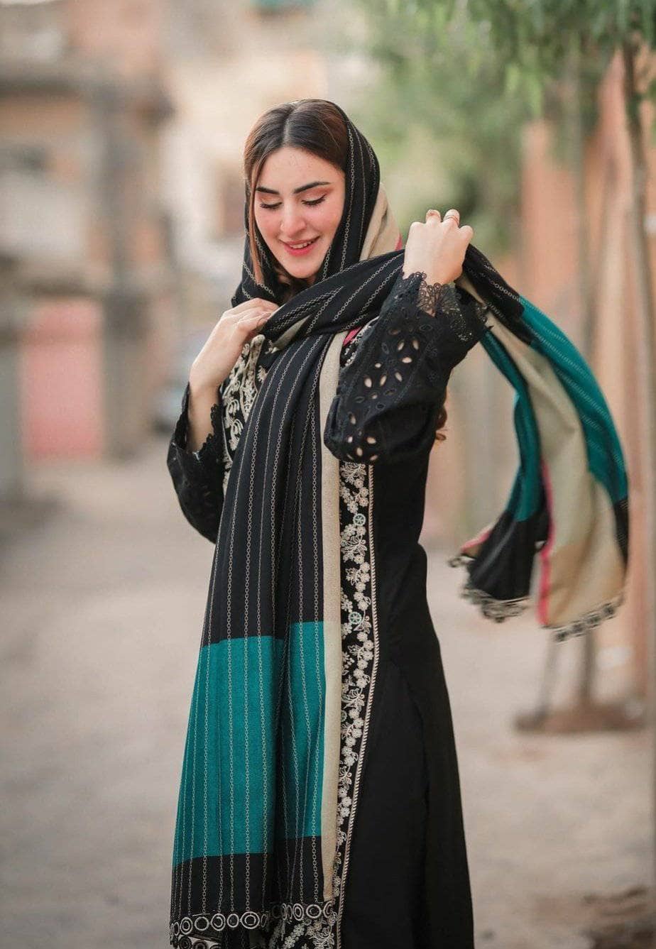 img_rajbari_chikankari_fall_winter_21_awwal_boutique