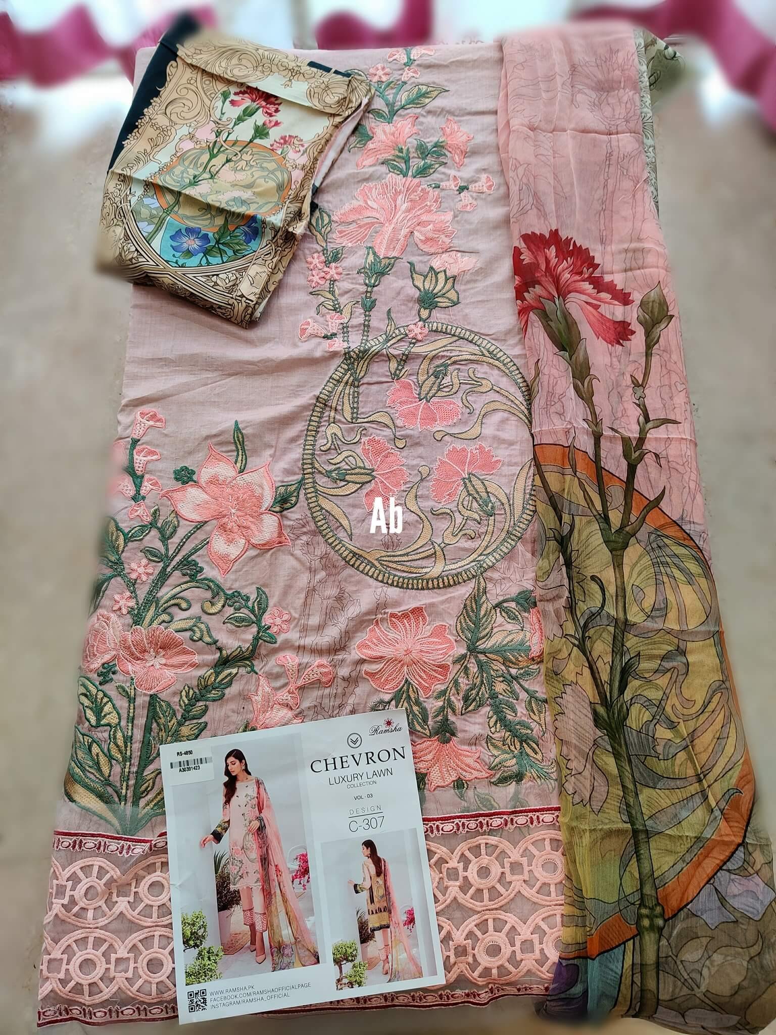 img_ramsha_chevron_lawn_open_pics_awwal_boutique