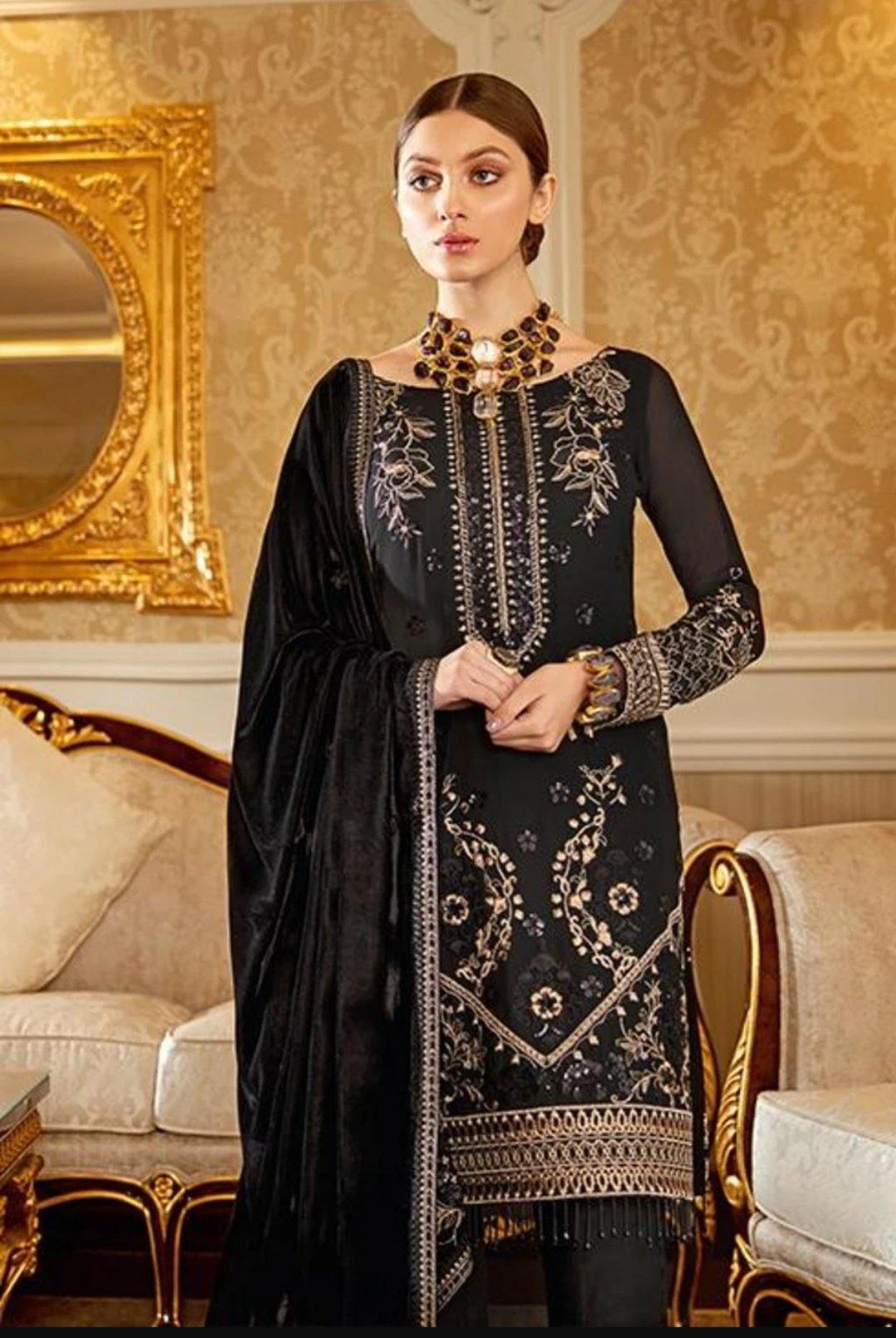 img_ramsha_velvet_awwal_boutique