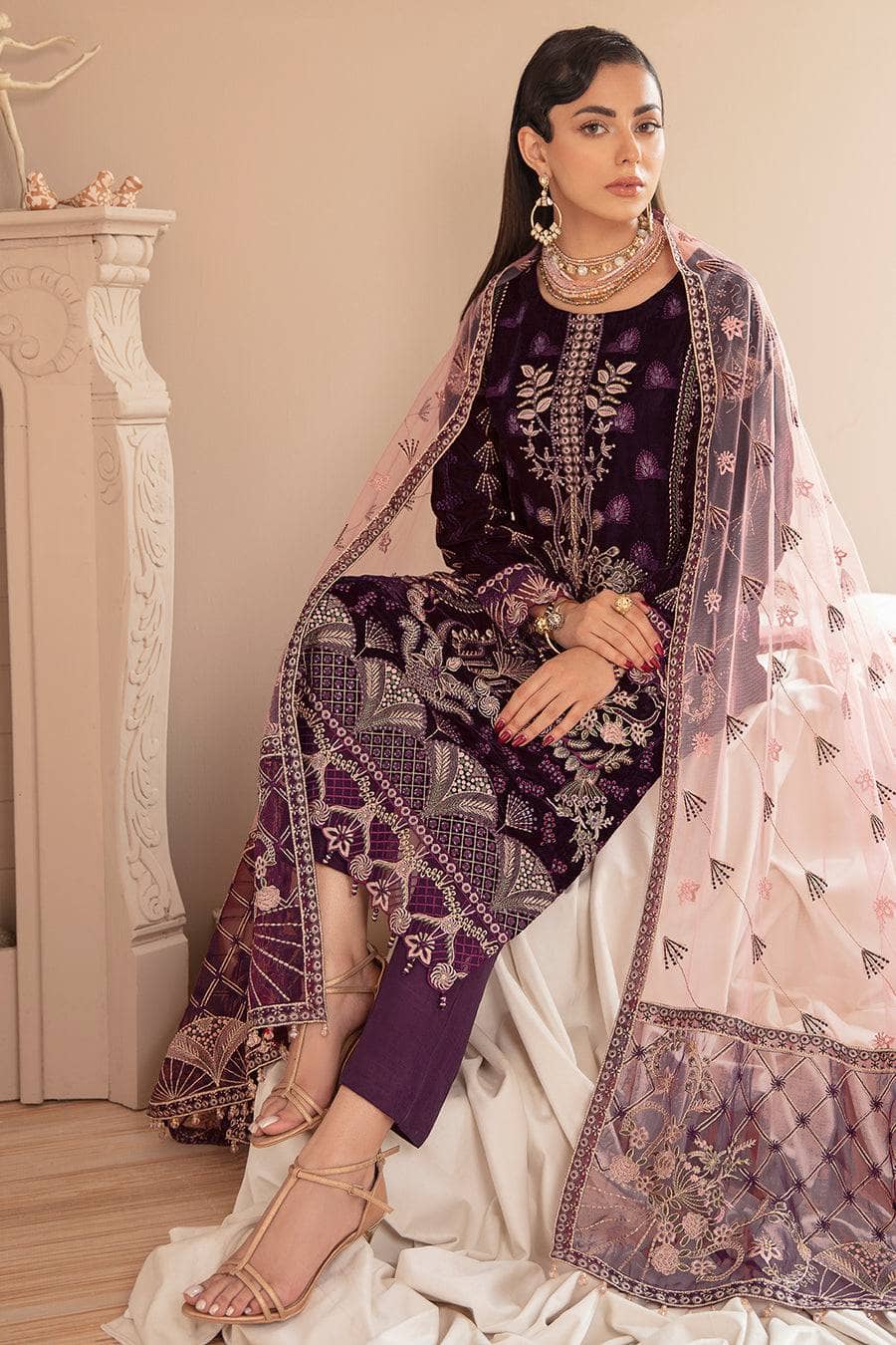 img_ramsha_velvet_awwal_boutique