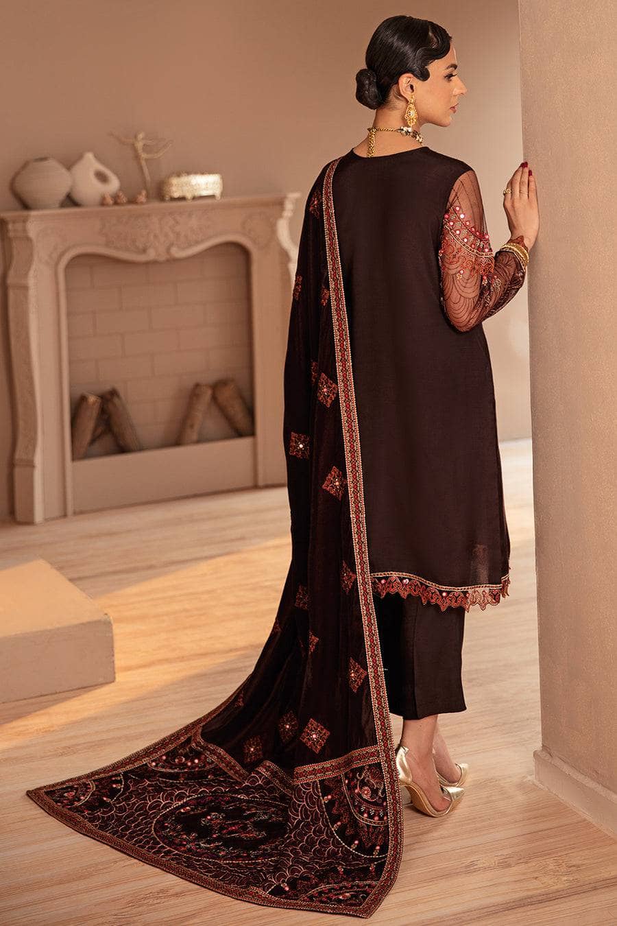 img_ramsha_velvet_awwal_boutique