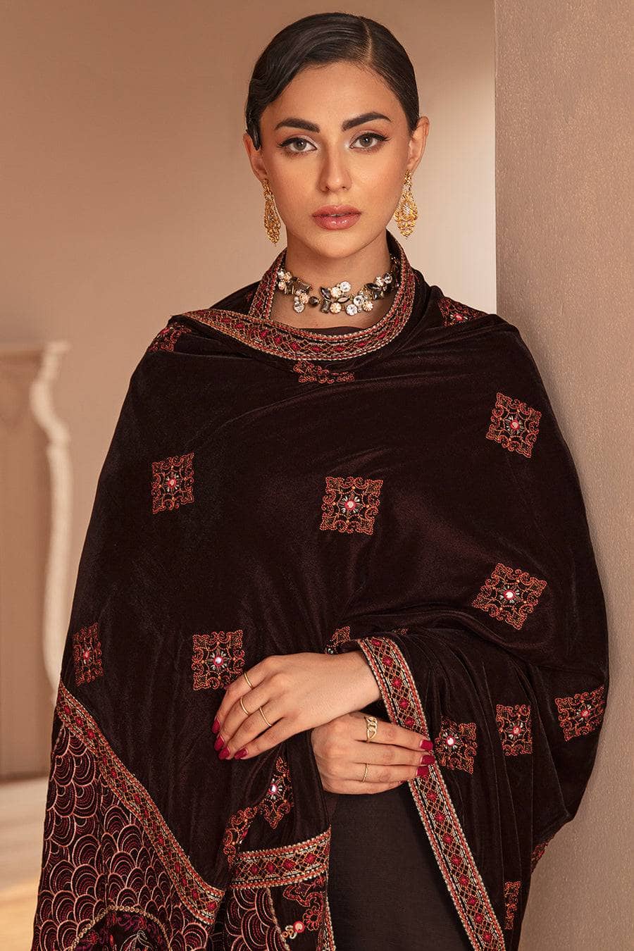 img_ramsha_velvet_awwal_boutique