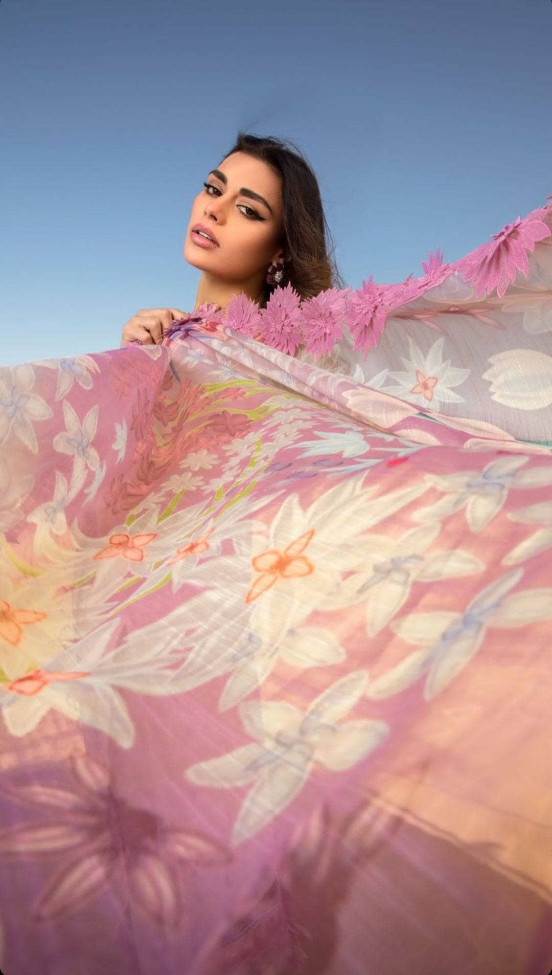 img_rang_rasiya_lawn_23_awwal_boutique