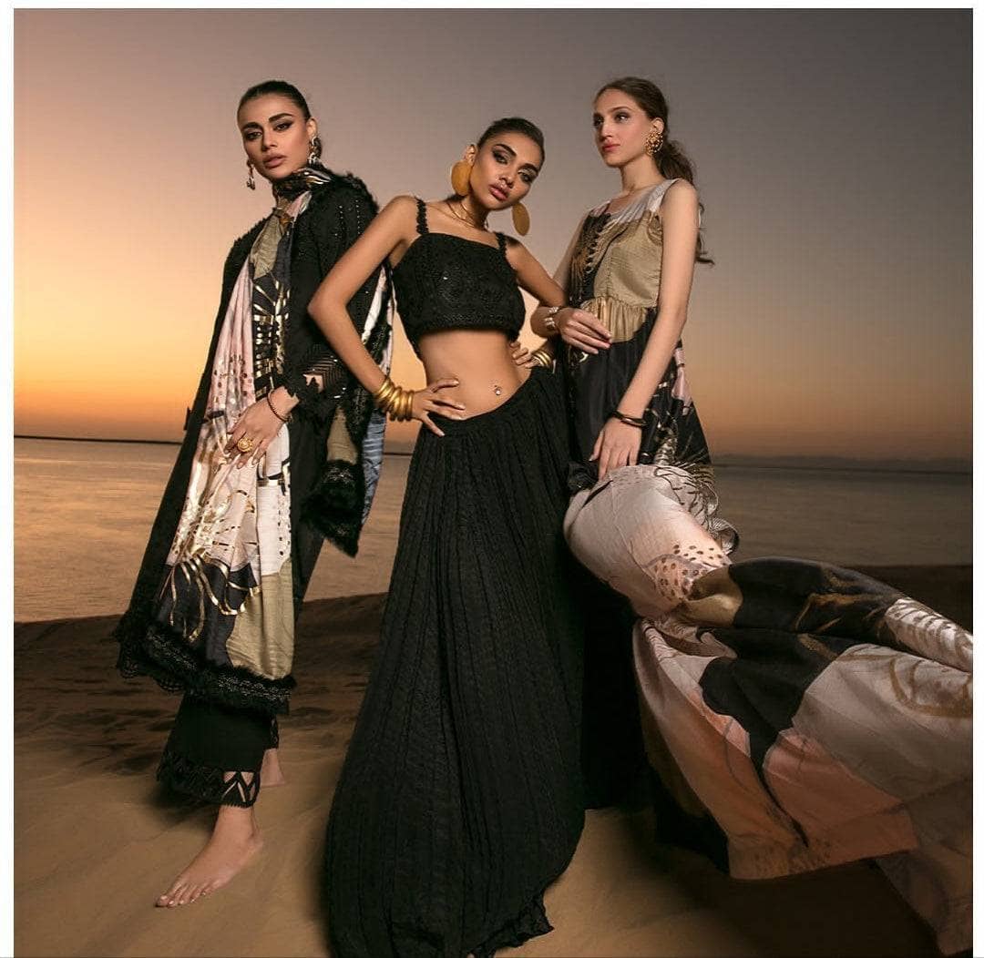 img_rang_rasiya_lawn_23_awwal_boutique