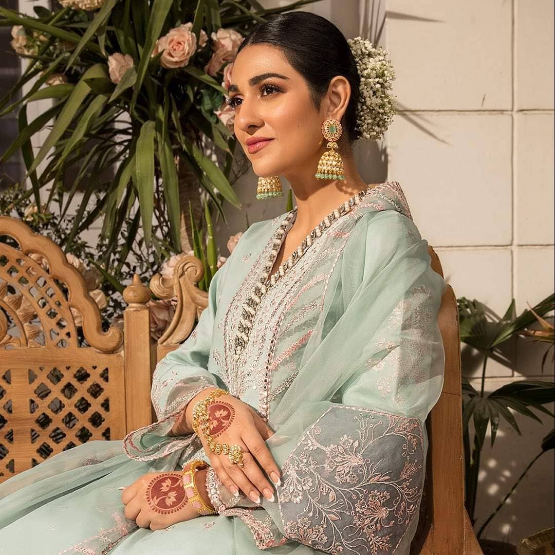 img_rang_rasiya_lawn_23_awwal_boutique