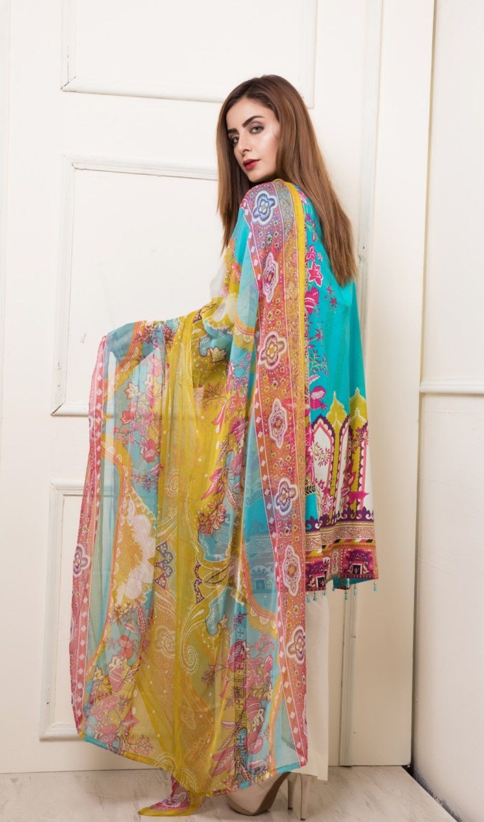 img_rangrez_economy_lawn_collection_awwal_boutique