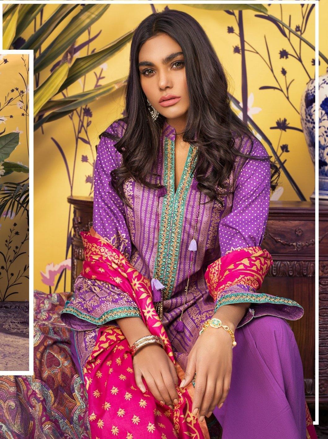 img_zs_textiles_banarsi_lawn_collection_awwal_boutique