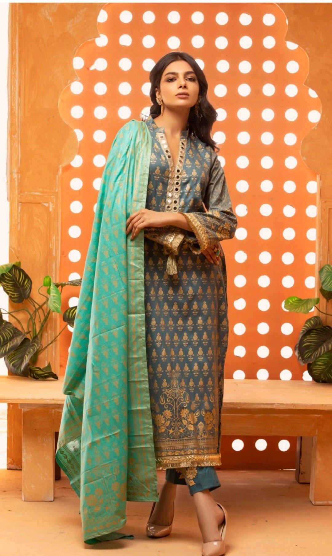 img_rangreza_banarsi_prints_on_lawn_awwal_boutique