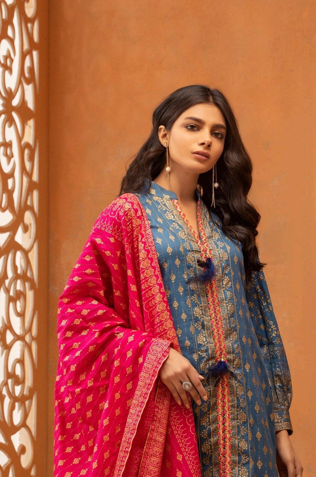 img_rangreza_banarsi_prints_on_lawn_awwal_boutique