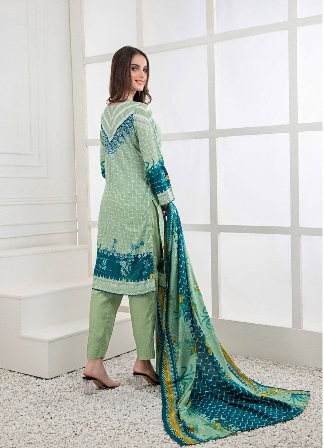 img_rangreza_lawn_by_z_s_textiles_awwal_boutique