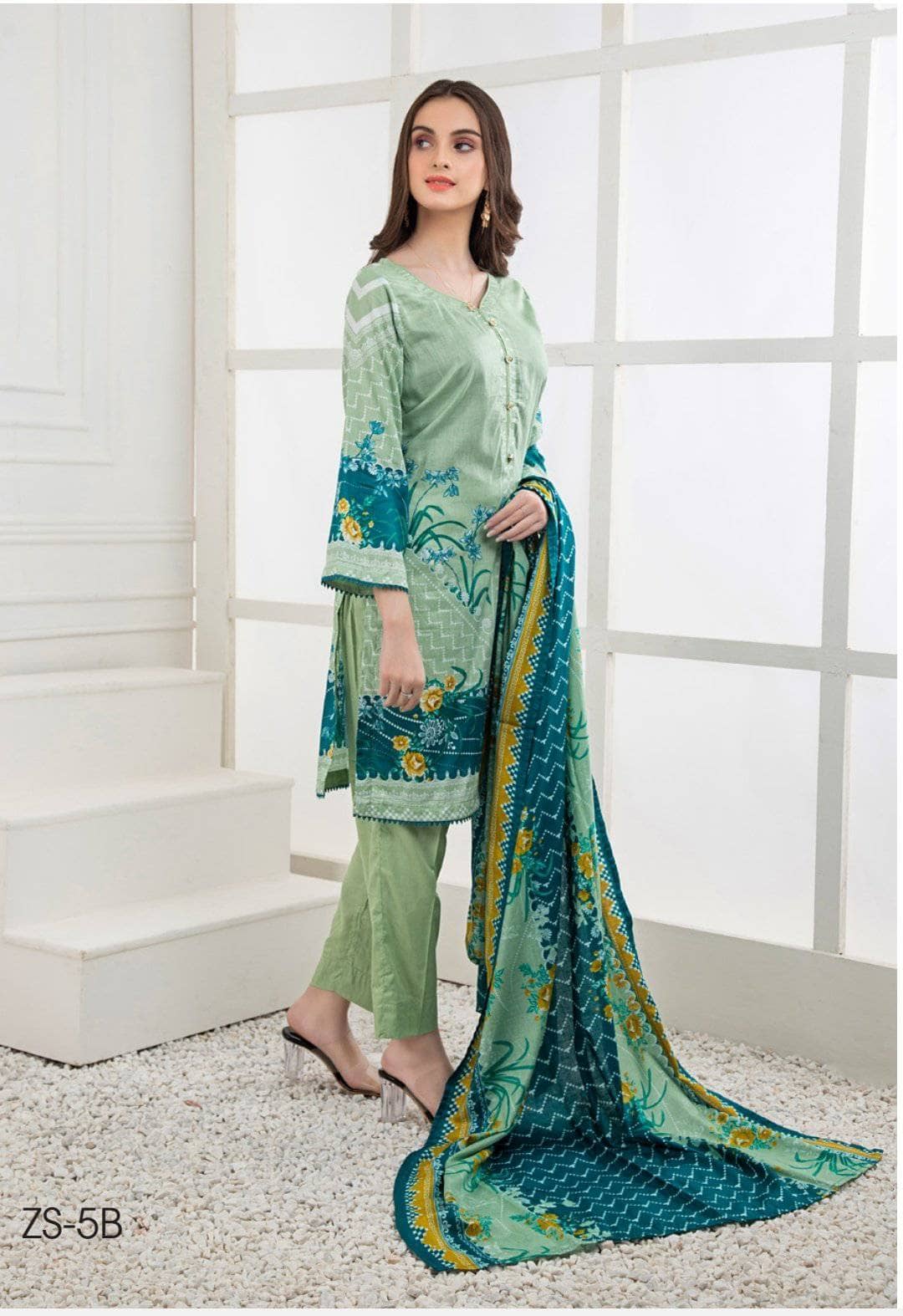 img_rangreza_lawn_by_z_s_textiles_awwal_boutique