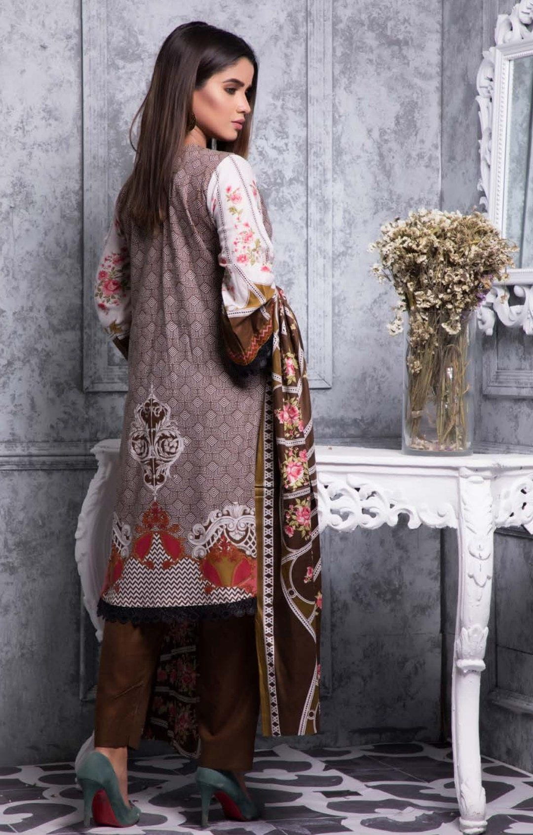 img_rangreza_lawn_collection_awwal_boutique