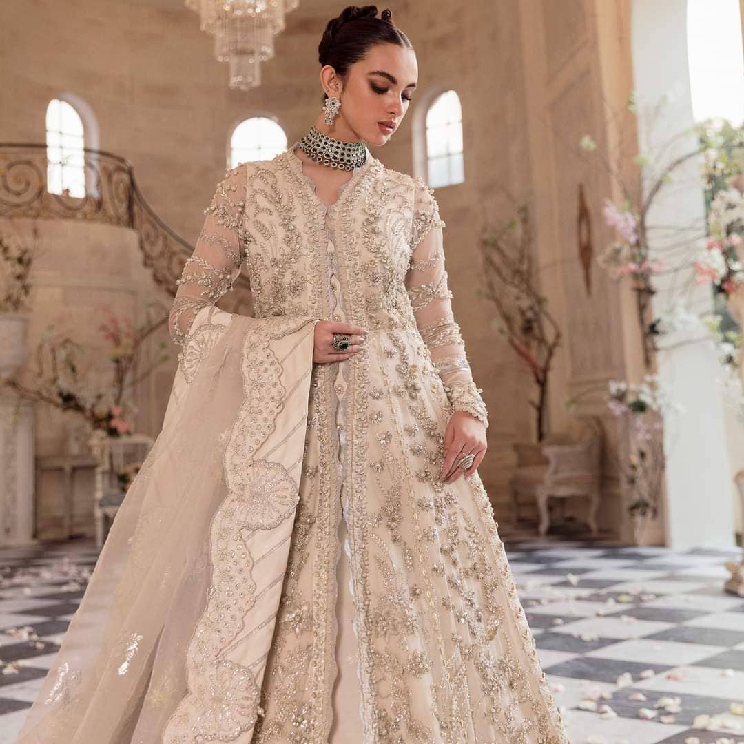 Img_republic_womens_wear_wedding_lehanga_awwal_boutique