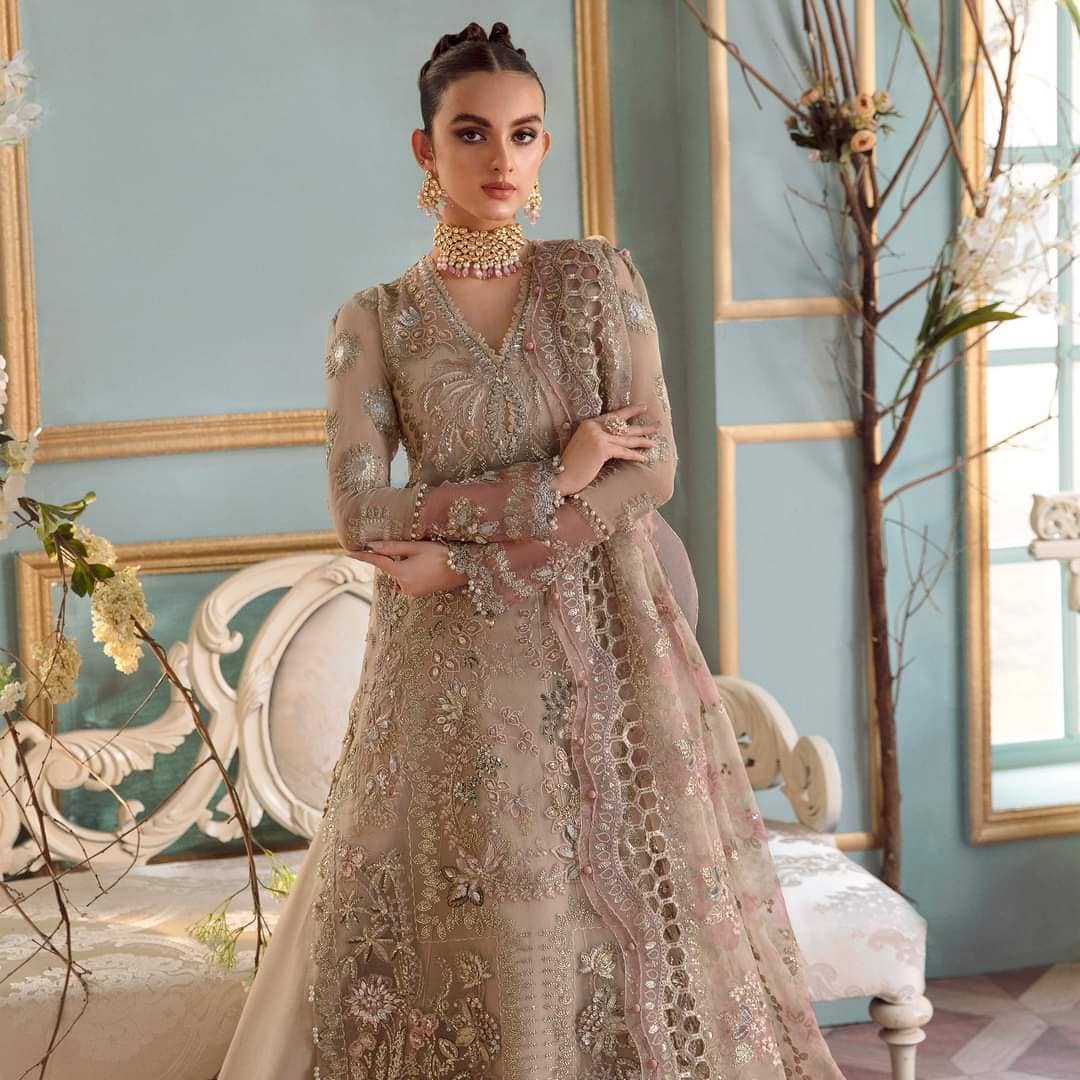 img_republic_womans_wear_wedding_awwal_boutique