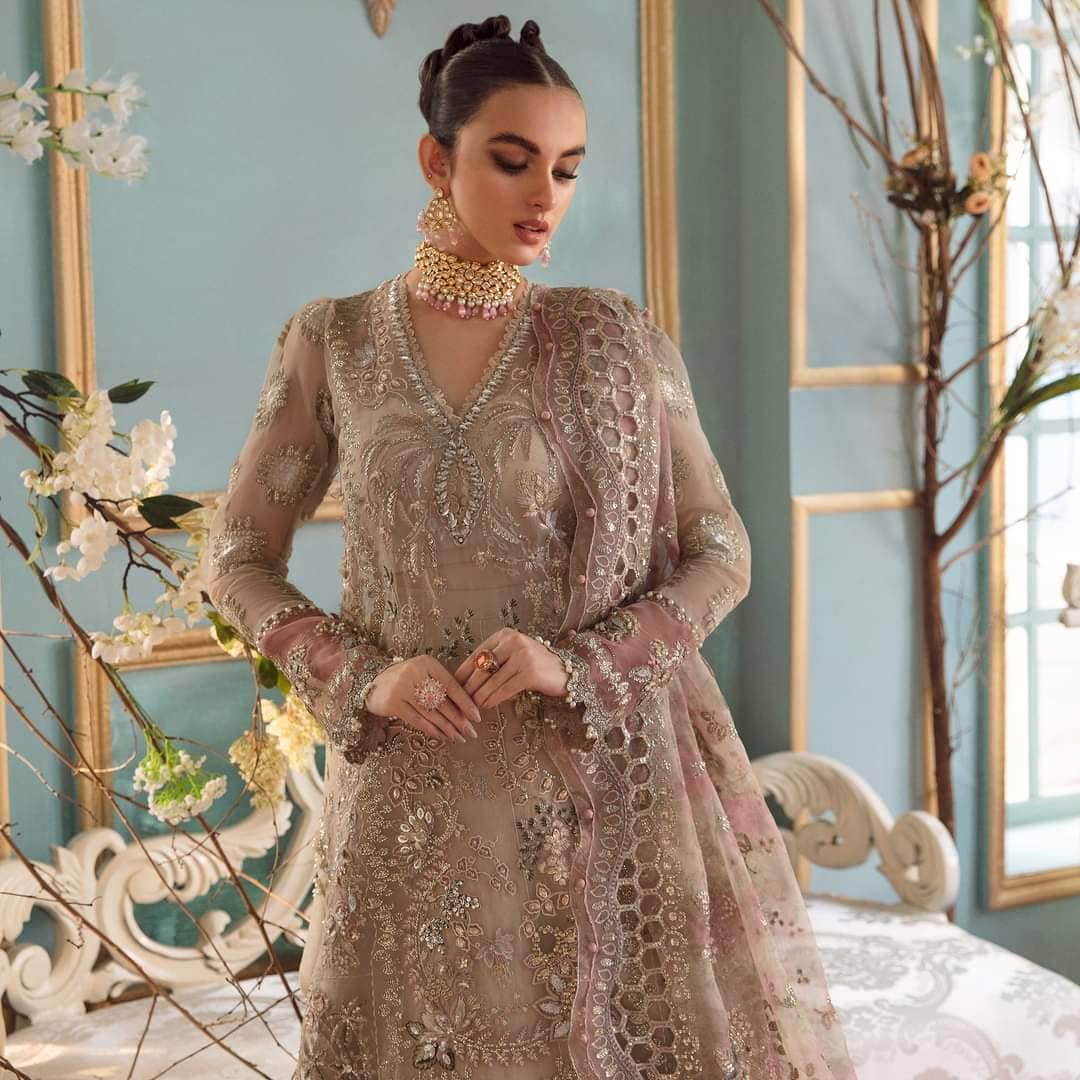 img_republic_womans_wear_wedding_awwal_boutique