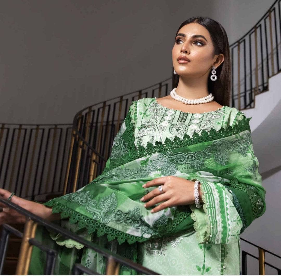 Img_afreen_by_riaz_arts_lawn_22_awwal_boutique
