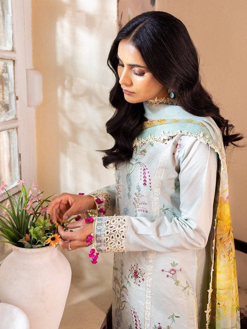 img_roheenaz_lawn_23_awwal_boutique