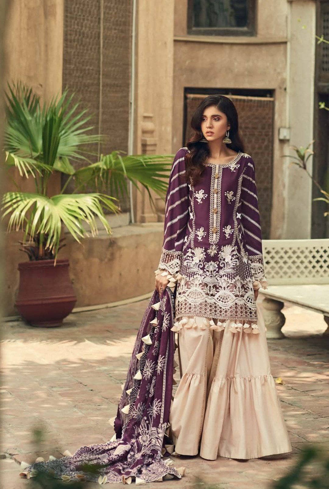 img_rungeela_dhagaa_luxury_lawn_awwal_boutique