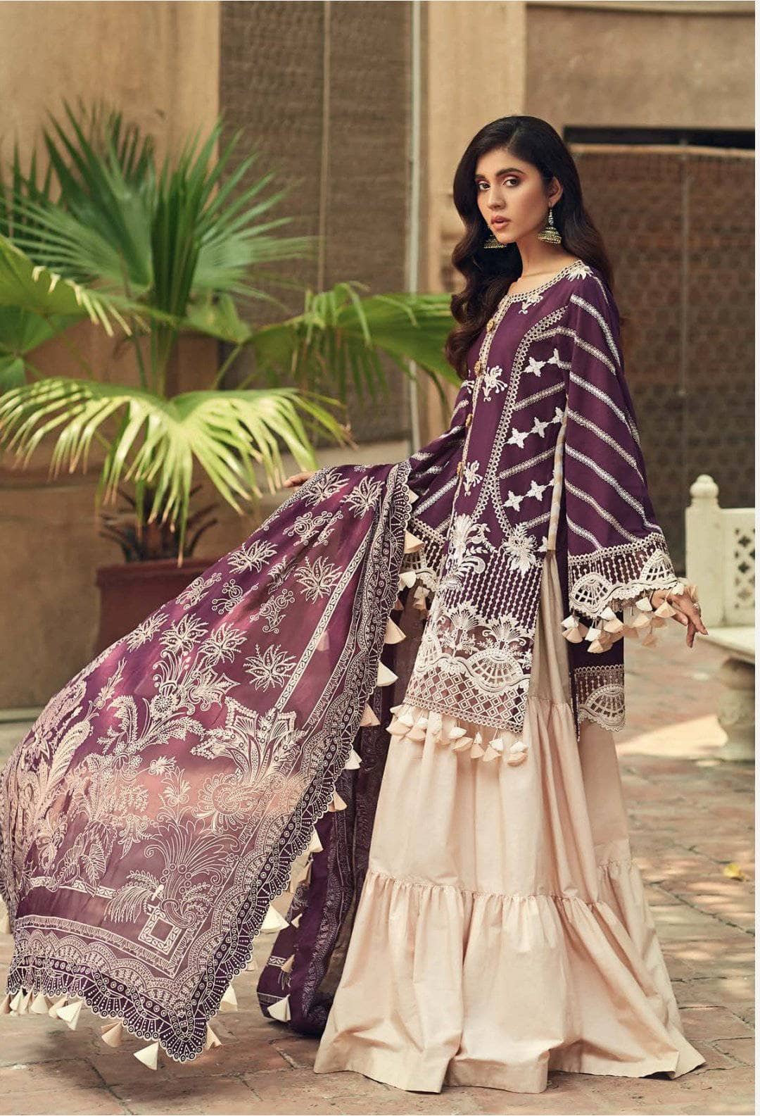 img_rungeela_dhagaa_luxury_lawn_awwal_boutique