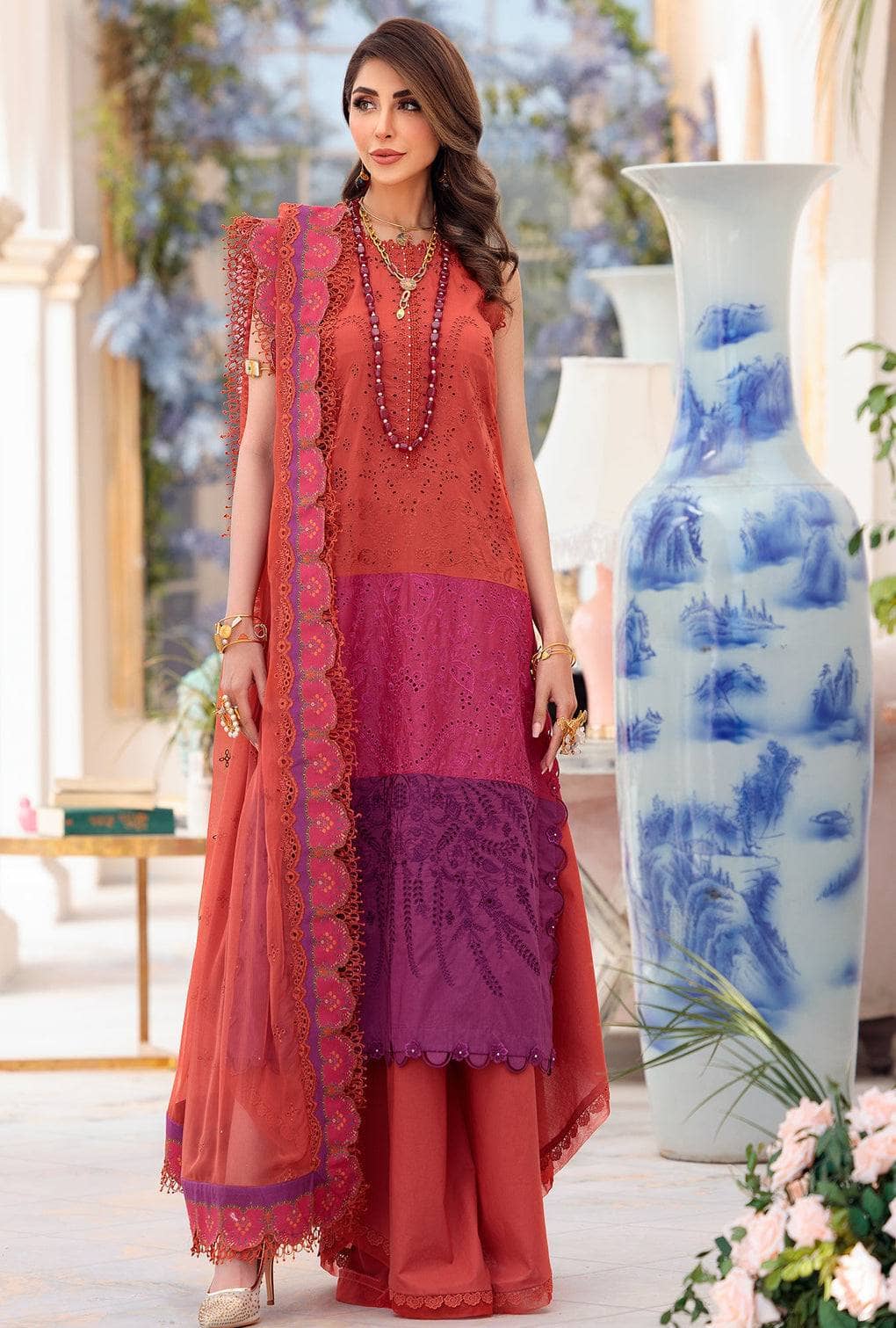 img_saadia_asad_chikankari_lawn_22_awwal_boutique