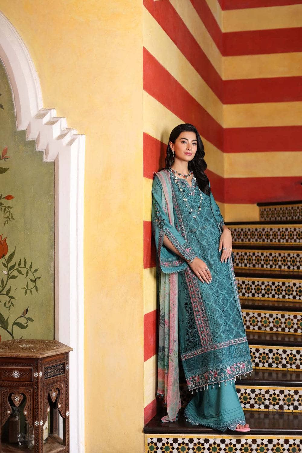 img_saadia_asad_noor_chikankari_23_awwal_boutique