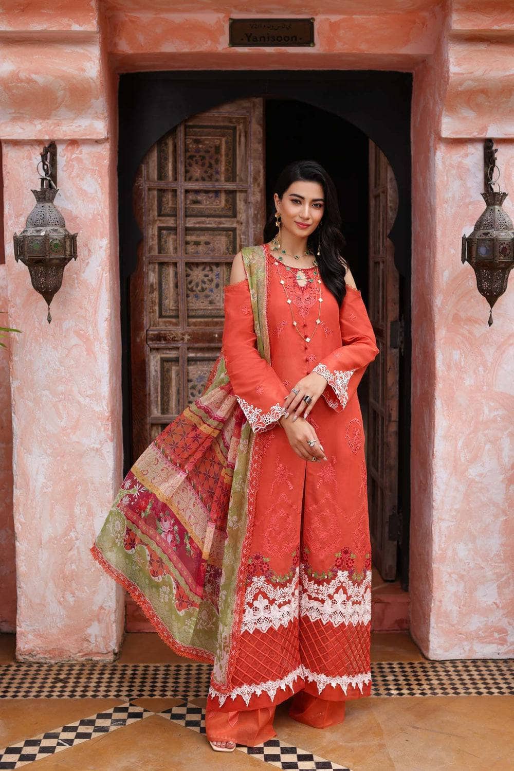 img_saadia_asad_noor_chikankari_23_awwal_boutique