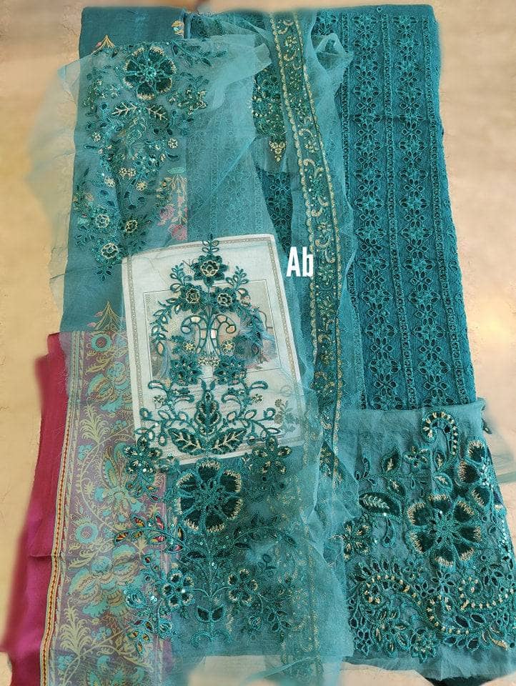 img_open_pic_saadia_asad_laserkari_awwal_boutique