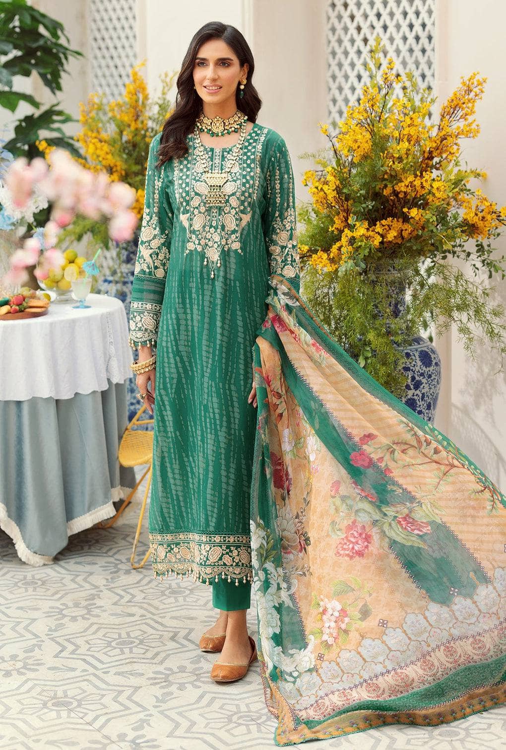 img_saadia_asad_lawn_22_awwal_boutique