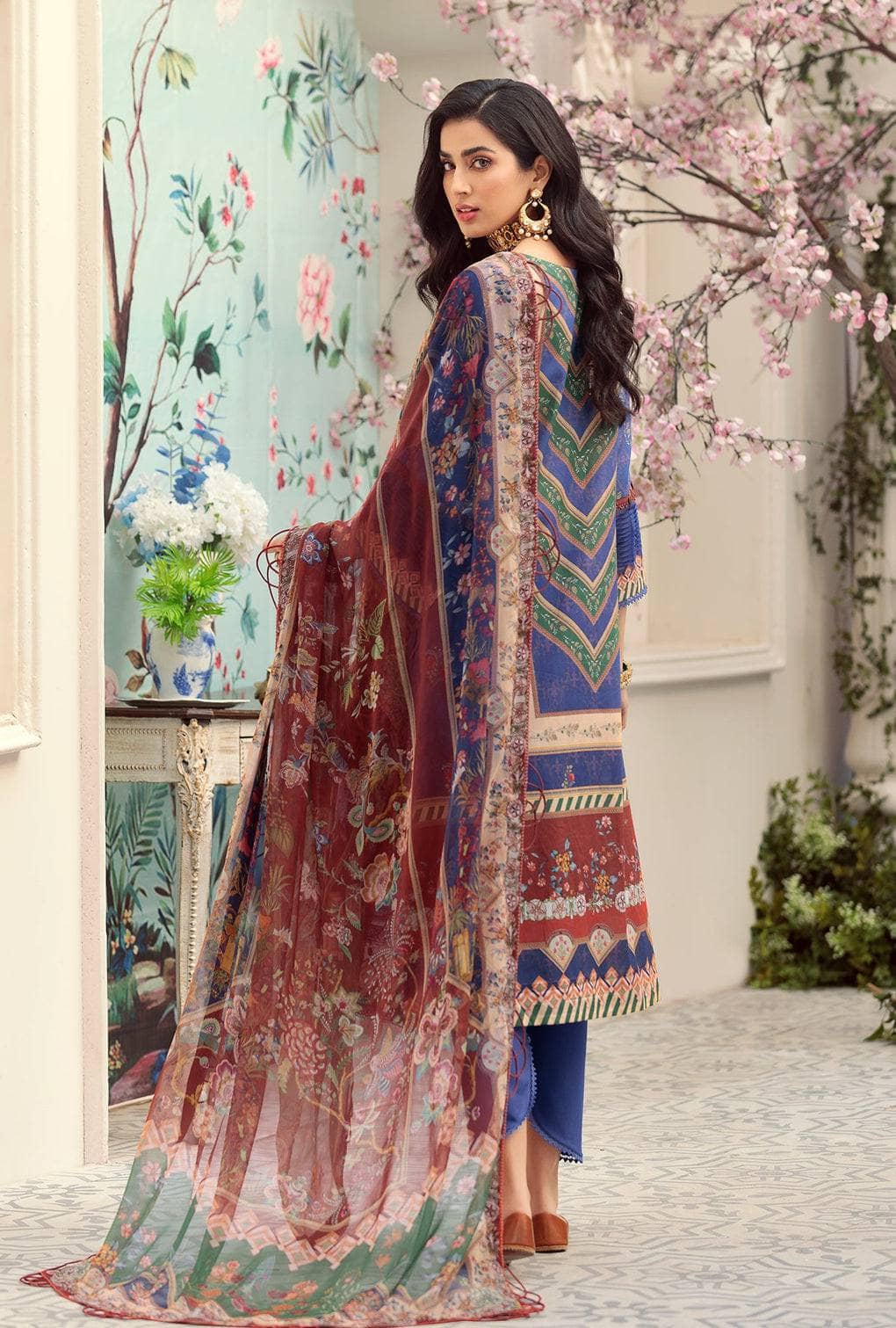 img_saadia_asad_lawn_22_awwal_boutique