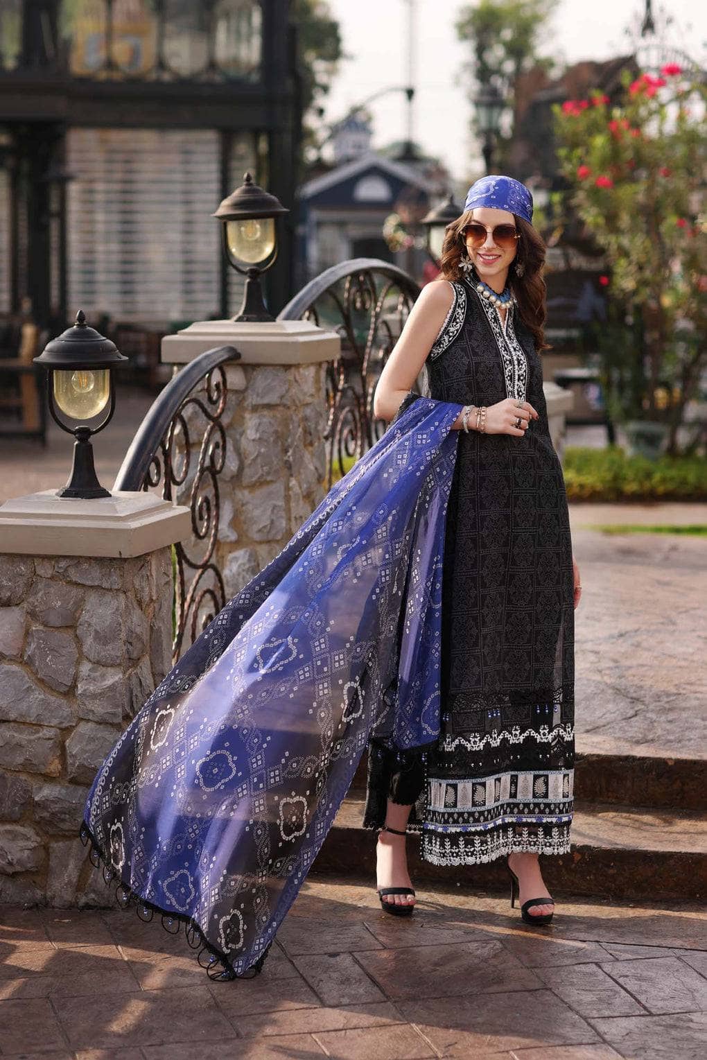 img_saadia_asad_noor_luxe_printkari_awwal_boutique