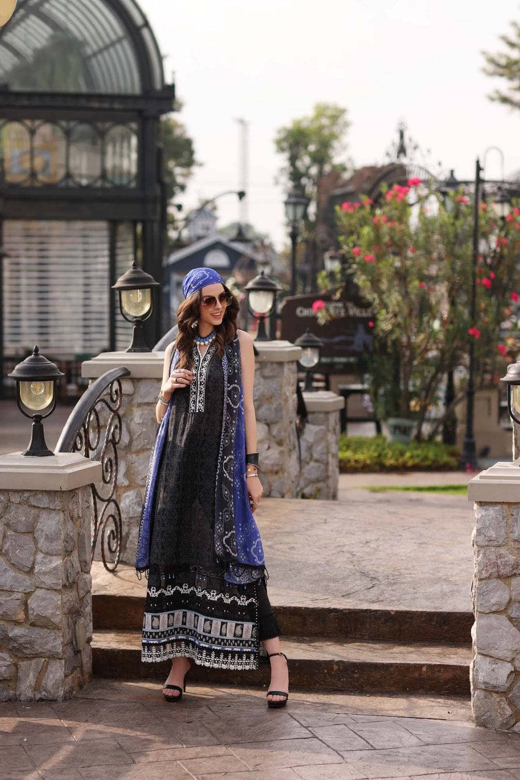 img_saadia_asad_noor_luxe_printkari_awwal_boutique