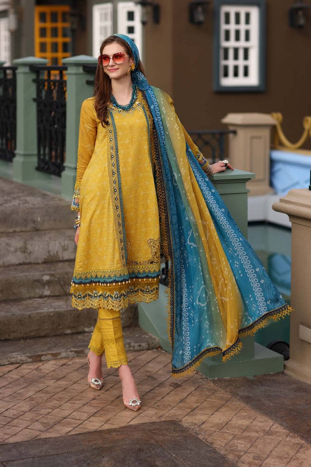 img_saadia_asad_noor_luxe_printkari_awwal_boutique