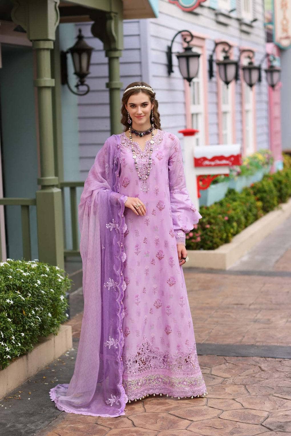 img_saadia_asad_noor_luxe_printkari_awwal_boutique