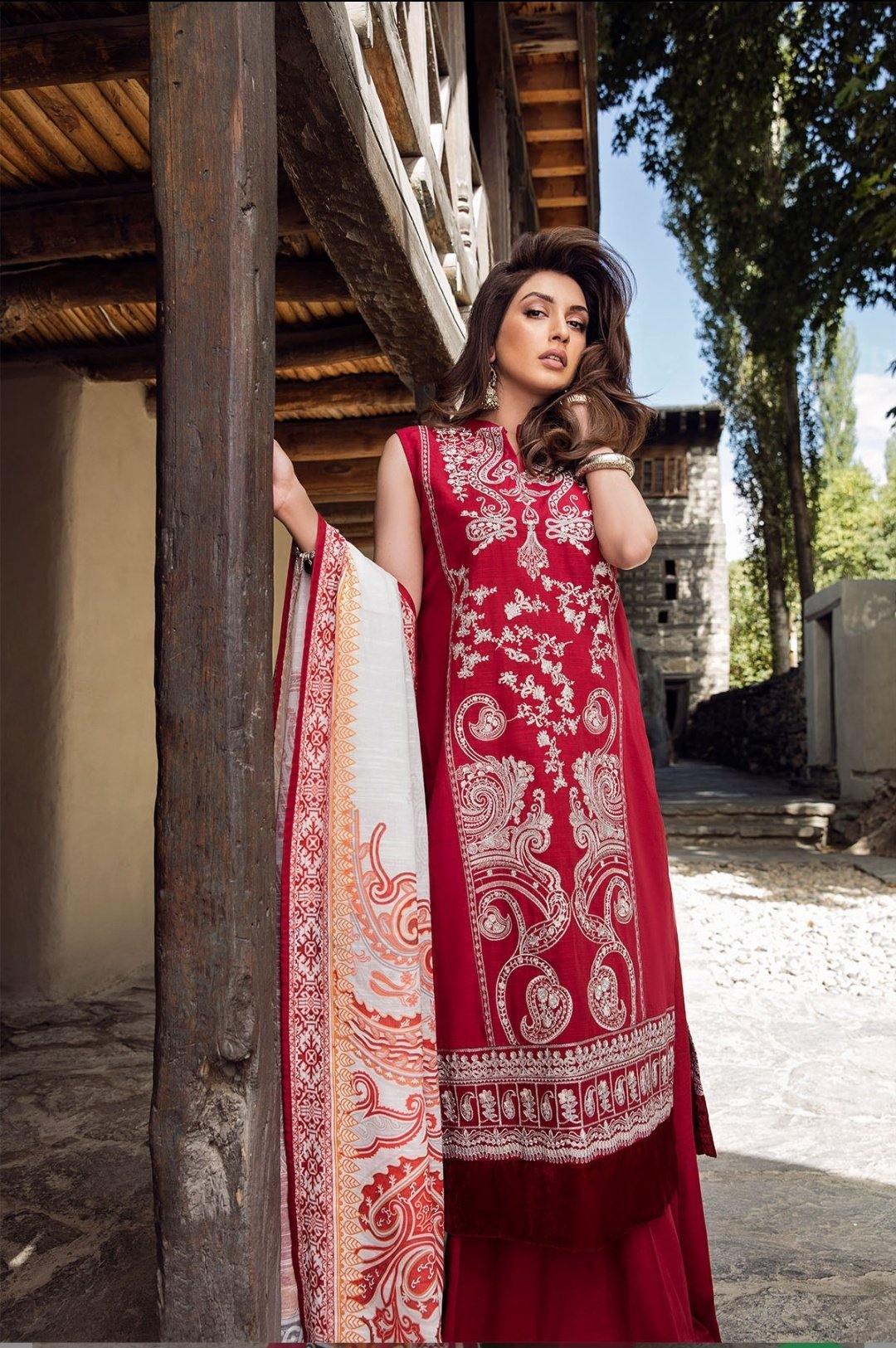 img_saira_rizwan_ittehad_winter_collection_awwal_boutique