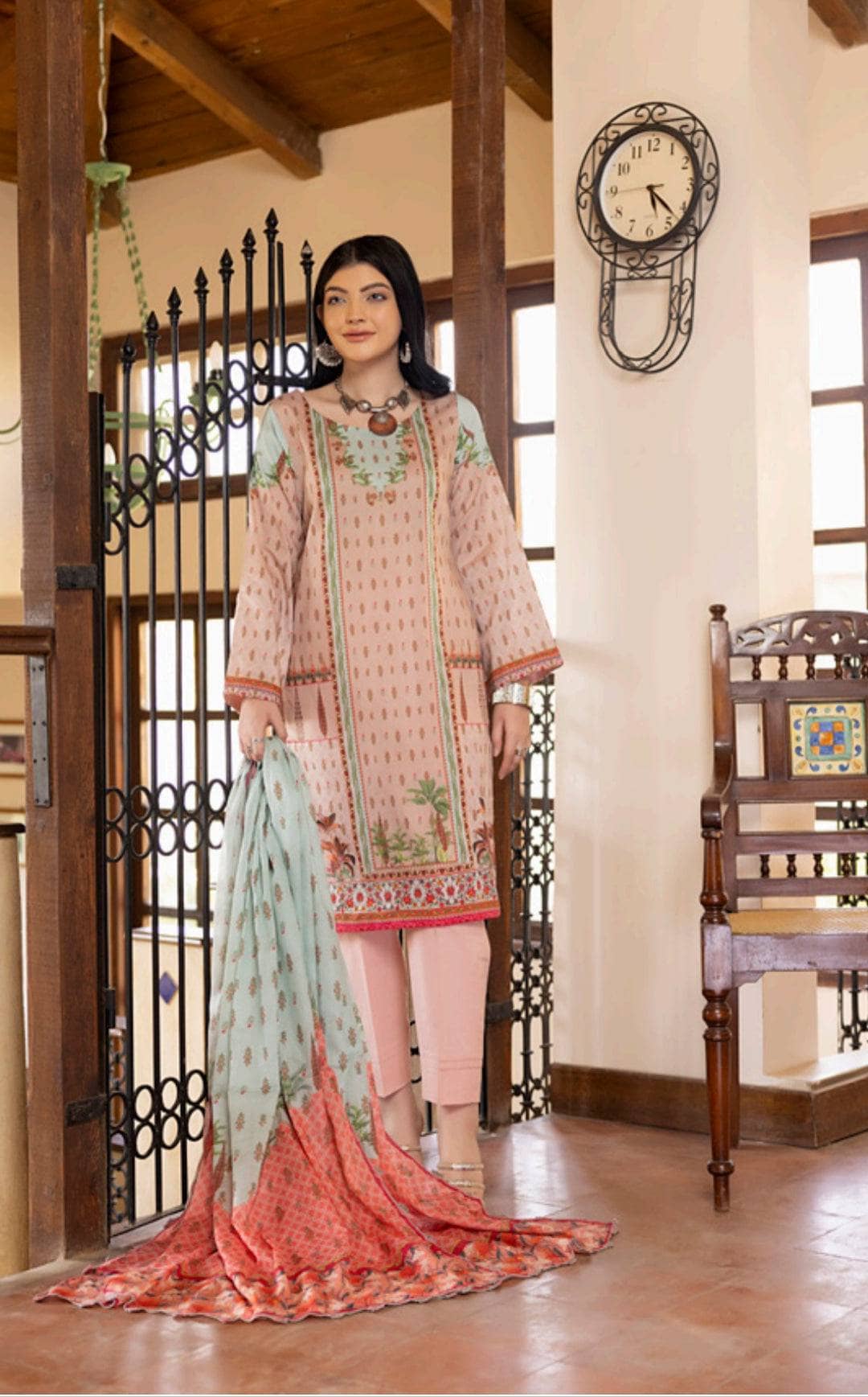 img_salina_printed_lawn_by_regalia_awwal_boutique