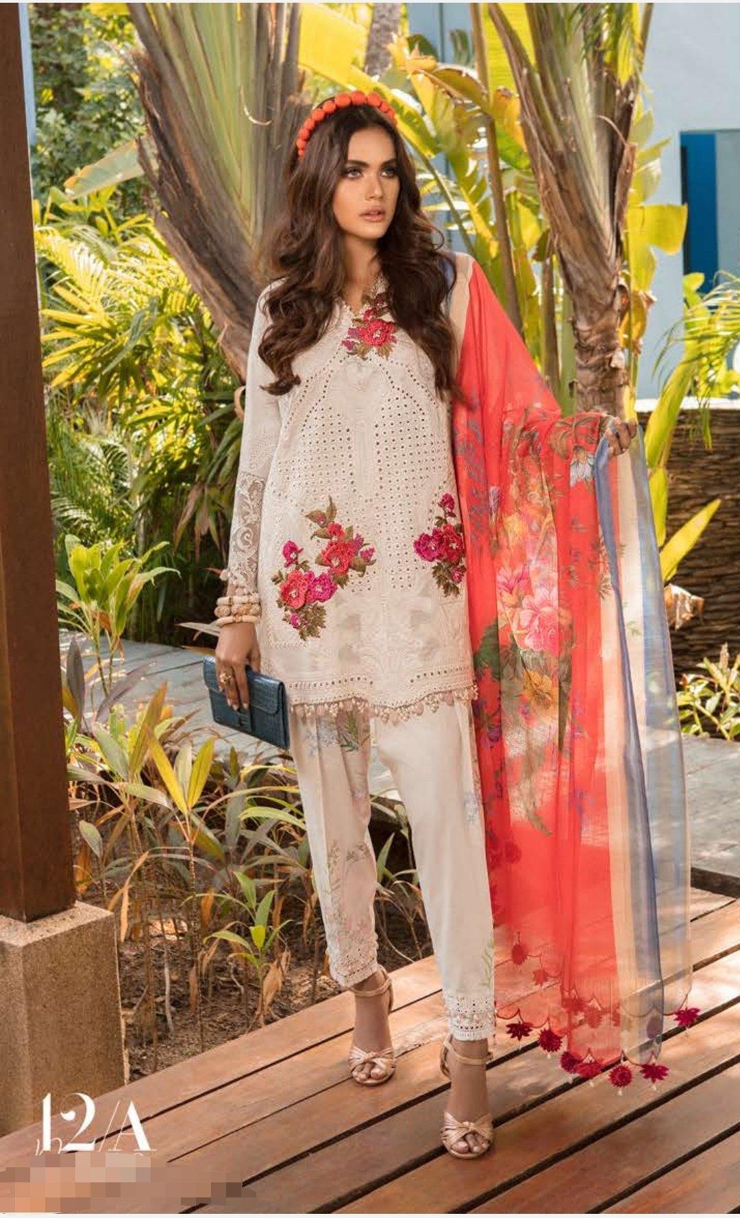 img_sana_safinaz_lawn_collection_awwal_boutique