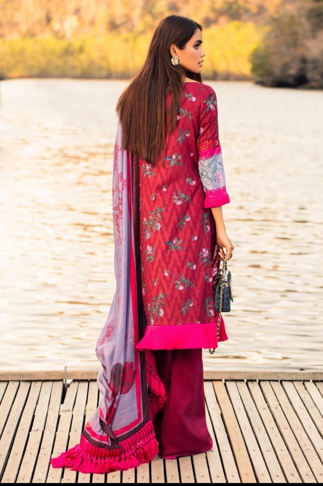 img_sana_safinaz_lawn_collection_awwal_boutique