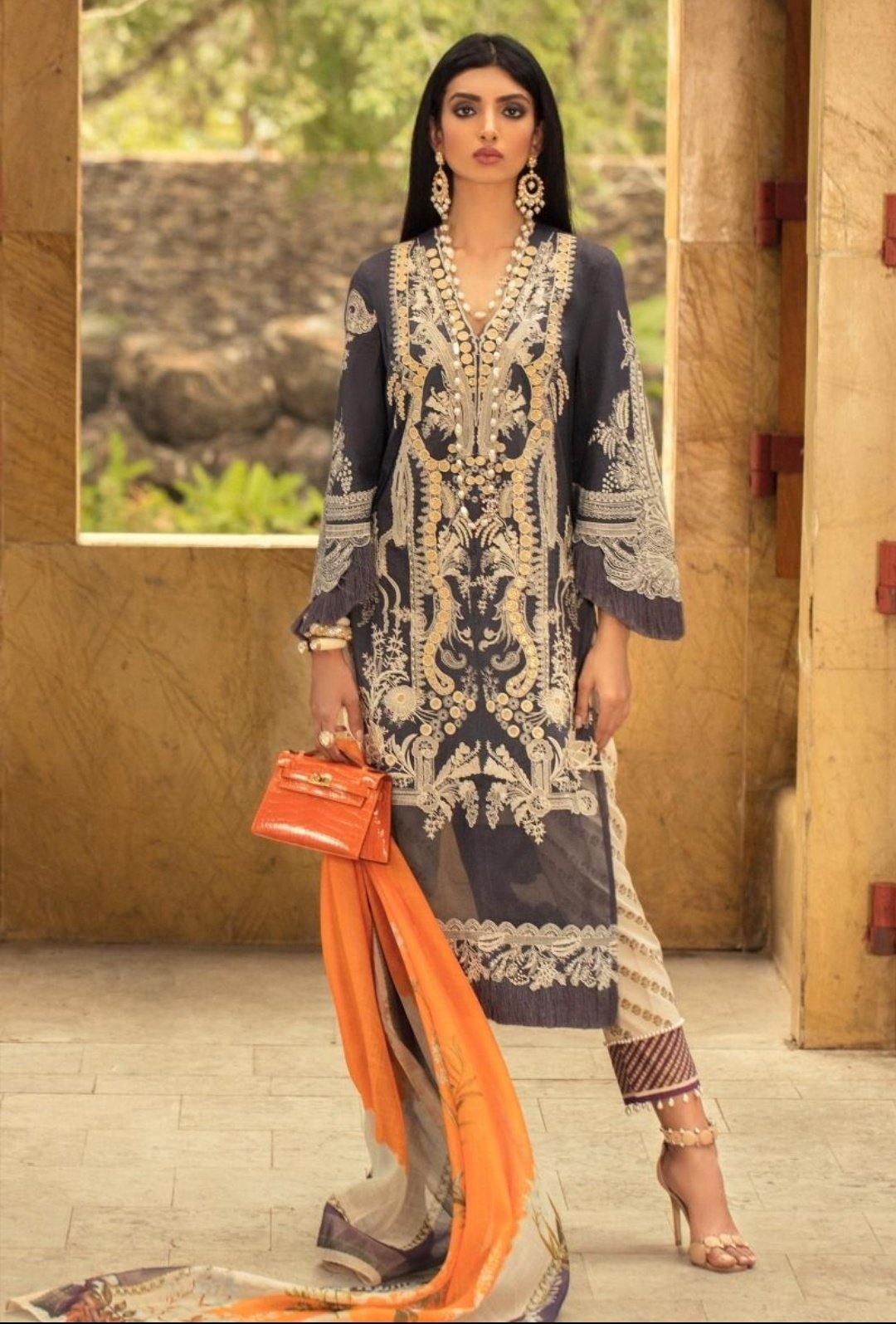 img_sana_safinaz_lawn_collection_awwal_boutique
