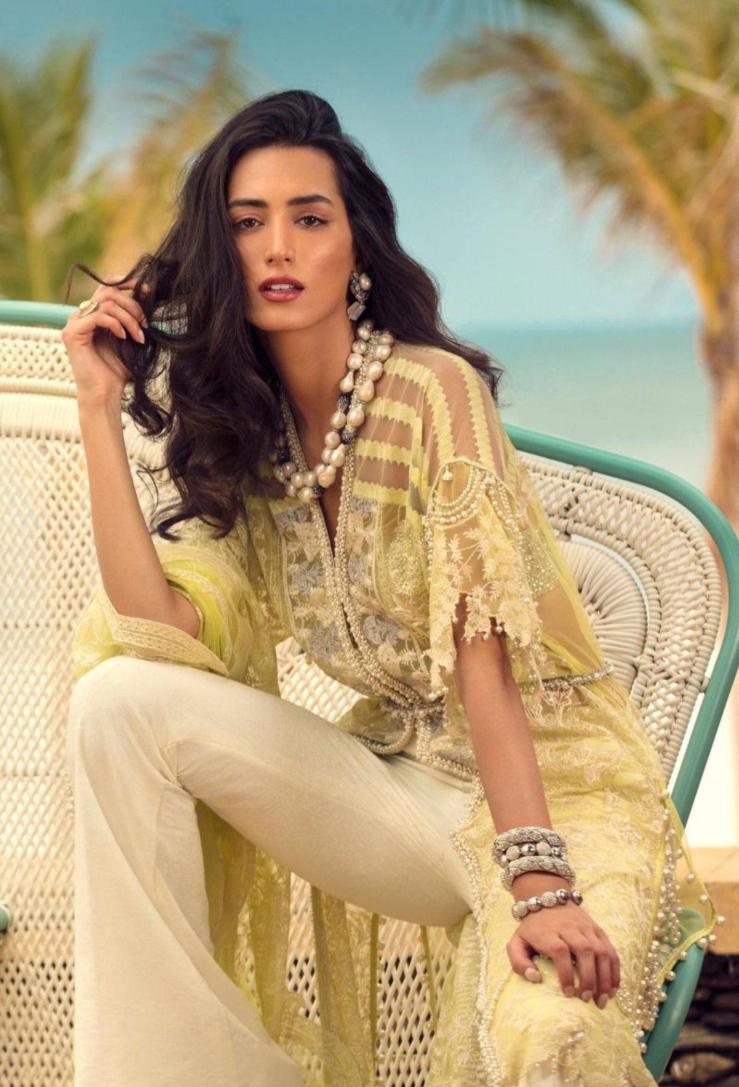 img_sana_safinaz_lawn_collection_awwal_boutique