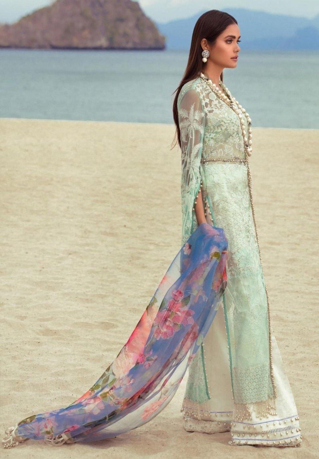 img_sana_safinaz_lawn_collection_awwal_boutique