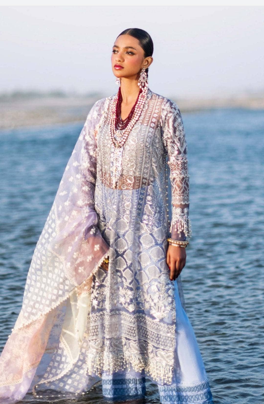 img_sana_safinaz_luxury_lawn_23_awwal_boutique_awwal_boutique