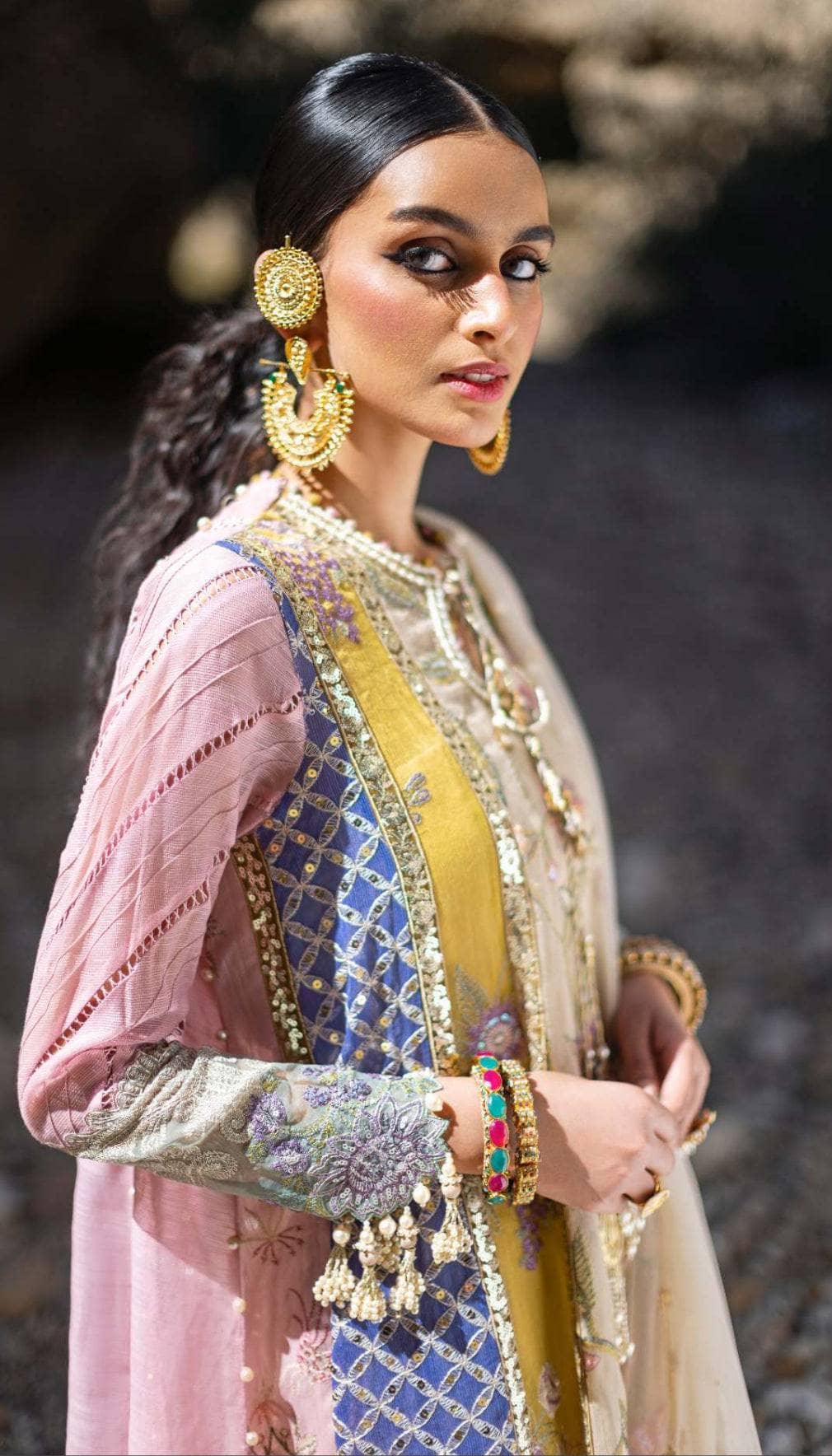 img_sana_safinaz_luxury_lawn_23_awwal_boutique_awwal_boutique