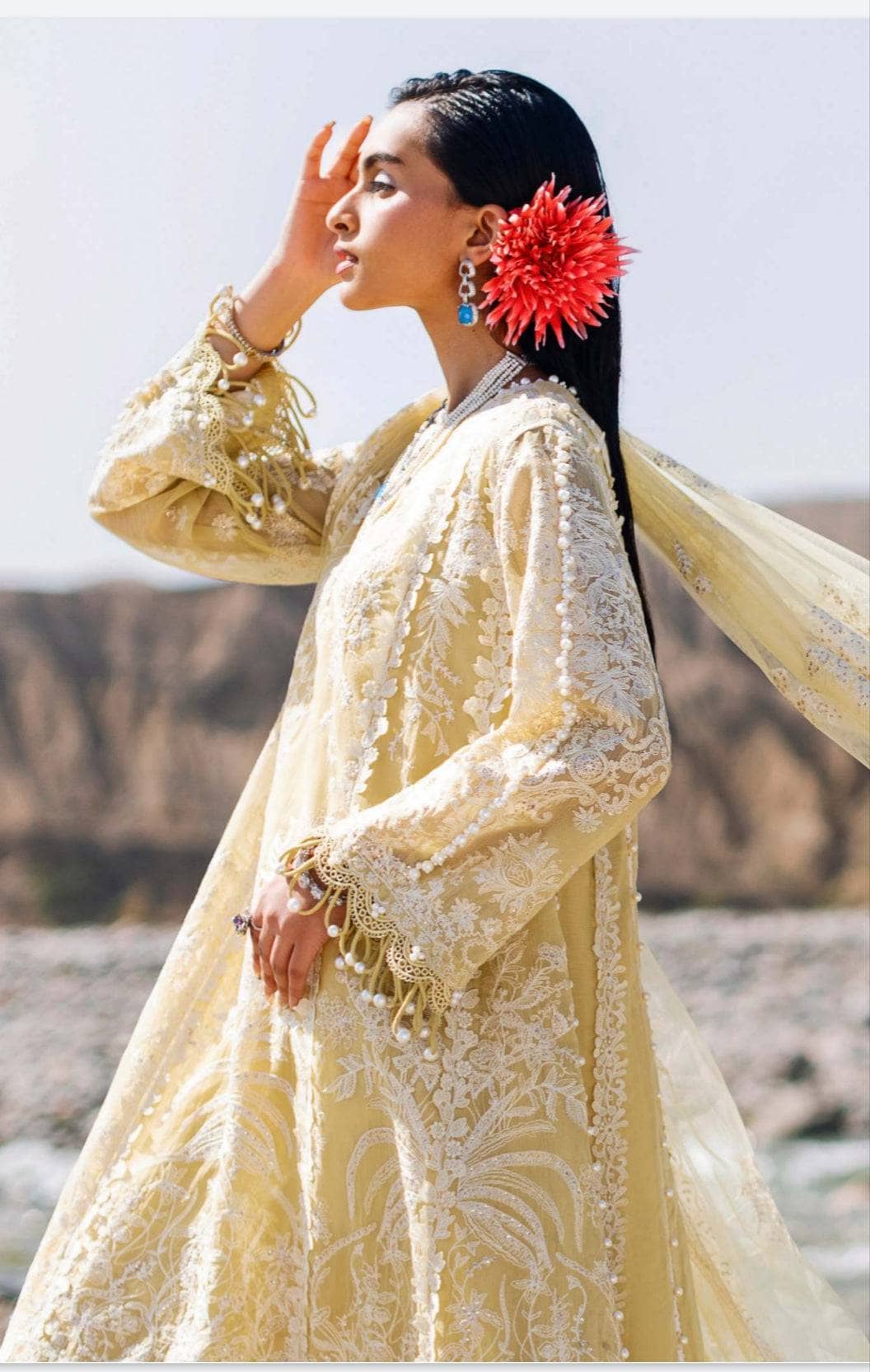img_sana_safinaz_luxury_lawn_23_awwal_boutique_awwal_boutique