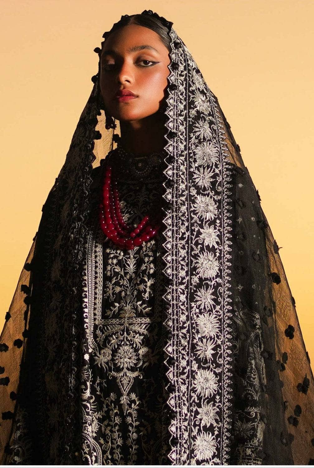 img_sana_safinaz_luxury_lawn_23_awwal_boutique_awwal_boutique