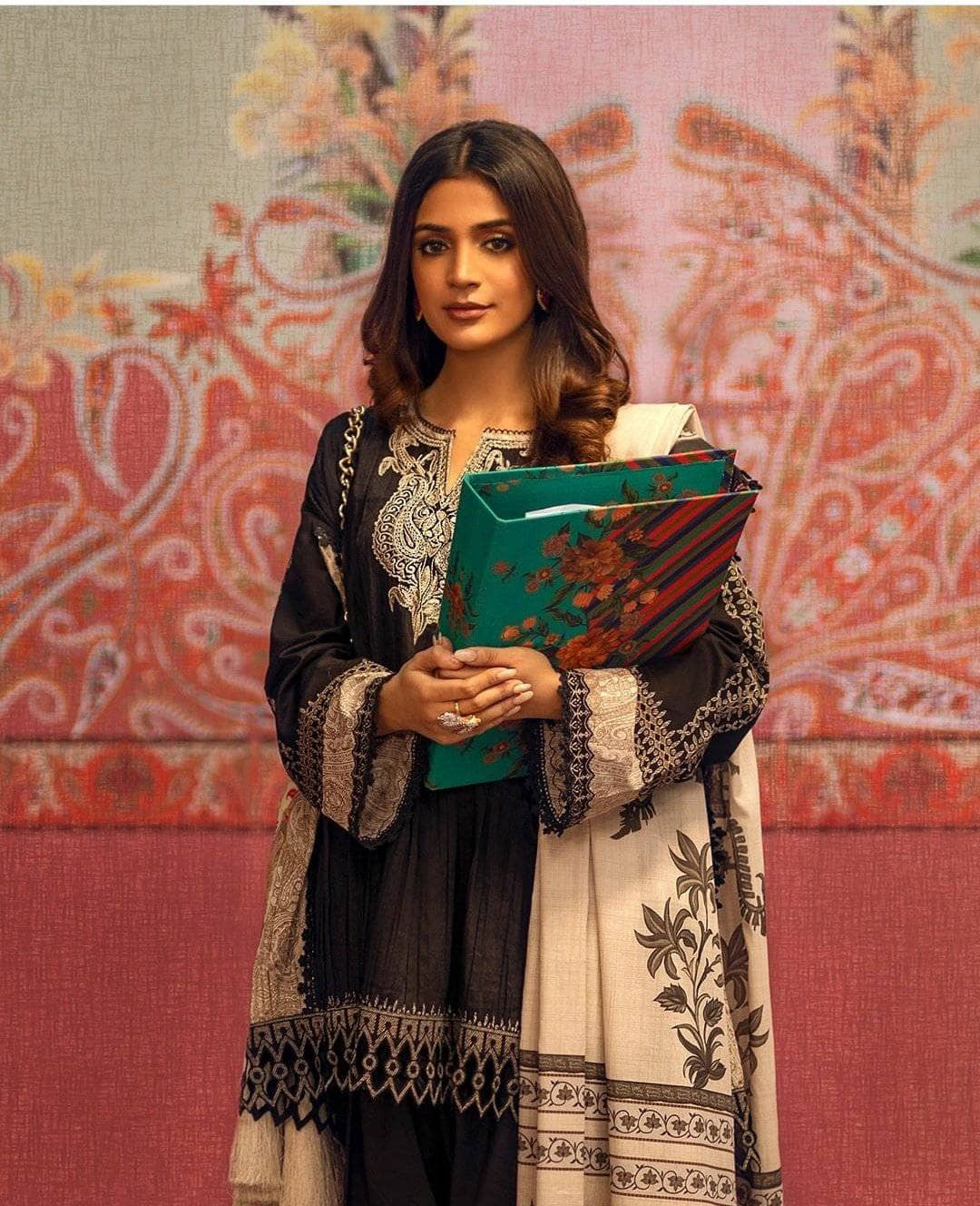img_sana_safinaz_mahay_lawn_2021_awwal_boutique